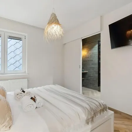 Alejandro - Lovely 2 Bedroom In Ostend