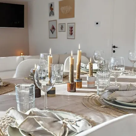 Alejandro - Lovely 2 Bedroom In Apartment